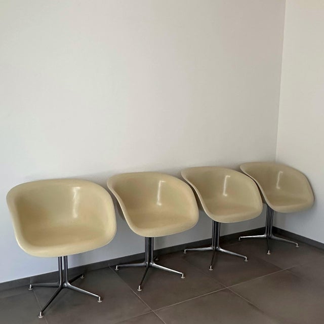 La Fonda Lounge Chairs by Charles and Ray Eames for Herman Miller, 1960s, Set of 4 For Sale - Image 10 of 10