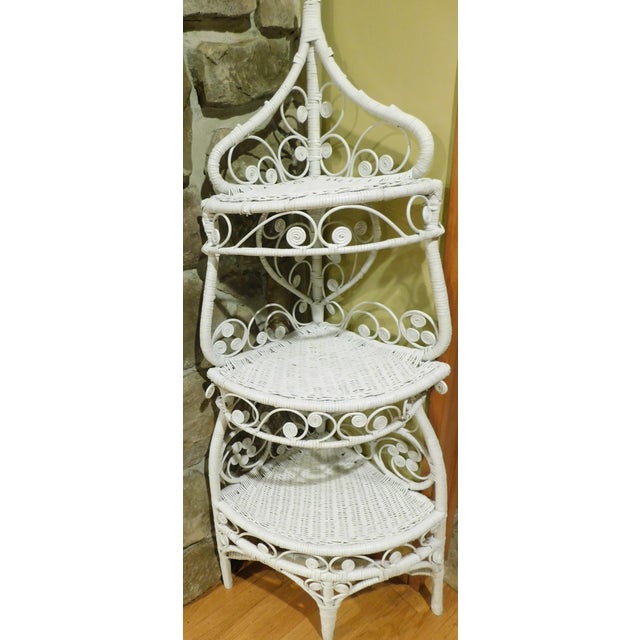 Shabby Chic Vintage 1960s White Wicker & Rattan Corner Étagère – Ornate Heart + Scroll Motif, 3-Tier, 60" H For Sale - Image 3 of 18