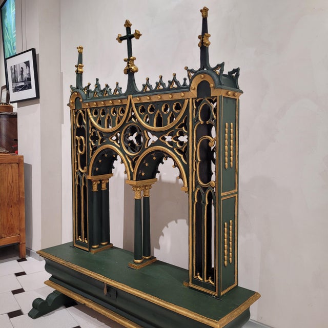 19th Century 20th Century Neo-Gothic Oratory Altar, Spain, 1890s For Sale - Image 5 of 18