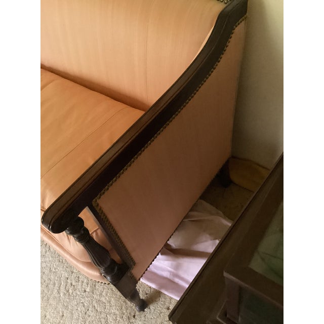 Vintage Lammerts Louis XV Adapted Peach Silk Damask Sofa, Excellent Condition For Sale - Image 4 of 11