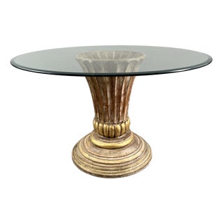 20th Century Table on Central Pedestal in Carved Wood For Sale