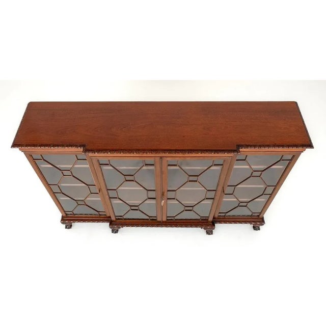 Chippendale Breakfront Bookcase Cabinet in Mahogany, 1900s For Sale - Image 5 of 6