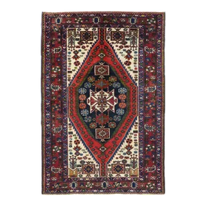 Vintage Bakhtiari Rug 4'7'' x 6'9''
