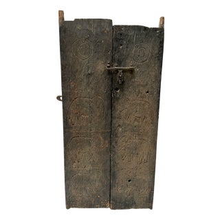 20th Century Dogon Doors with Carved Elephants, Mali, 1920s, Set of 2 For Sale