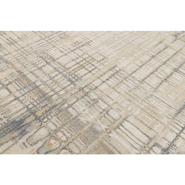 Slate Gray Modern Abstract Gridded Hand-Loomed Rug – Sand & Slate Gray Wool/Nylon Blend For Sale - Image 8 of 10