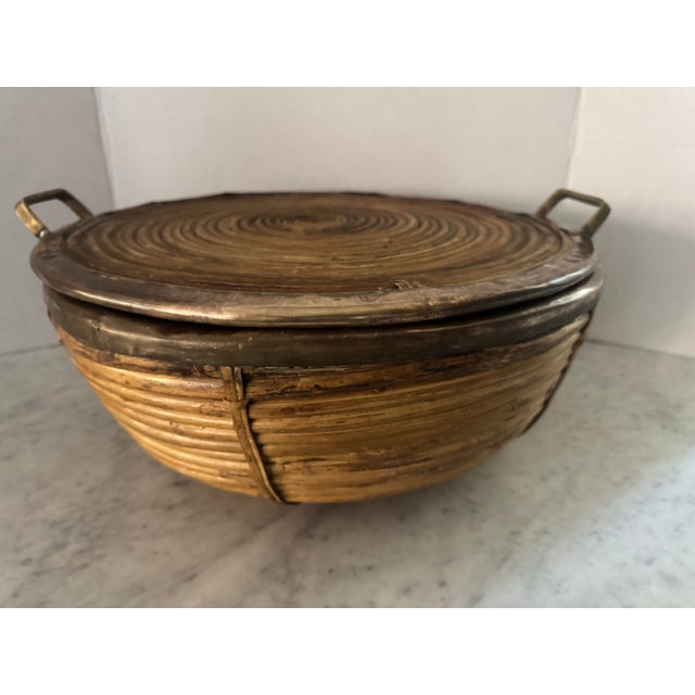 1970s Vintage Split Reed Basket and Tray Trimmed in Brass For Sale - Image 5 of 7