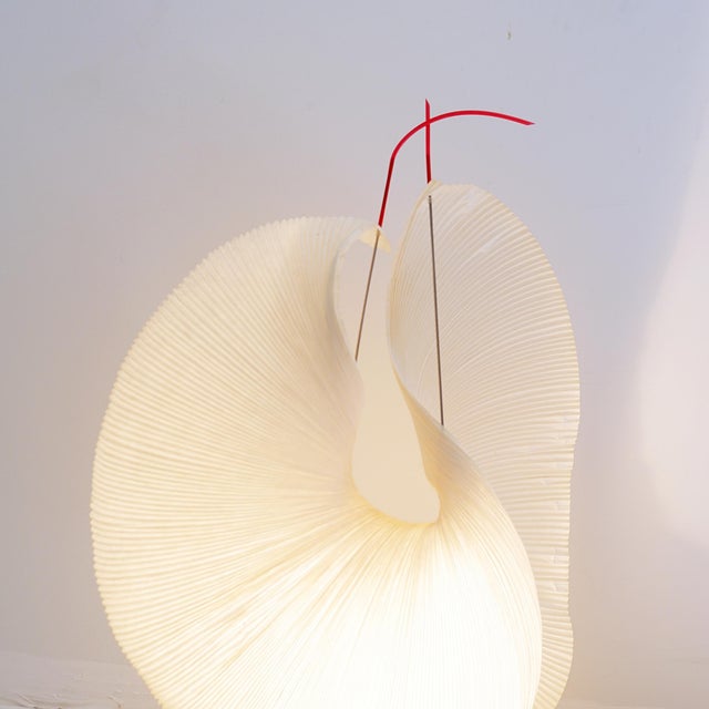Contemporary Yoruba Rose Table Lamp by Dagmar Mombach & Ingo Maurer for Ingo Maurer, 2010s For Sale - Image 3 of 18