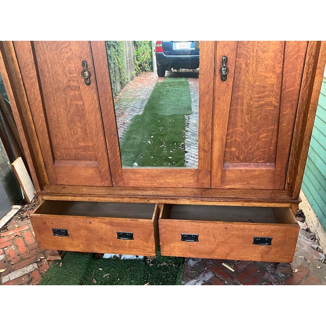 Wood English Arts and Crafts Oak Wardrobe Cabinet Harris Lebus, London, C. 1900 For Sale - Image 7 of 17