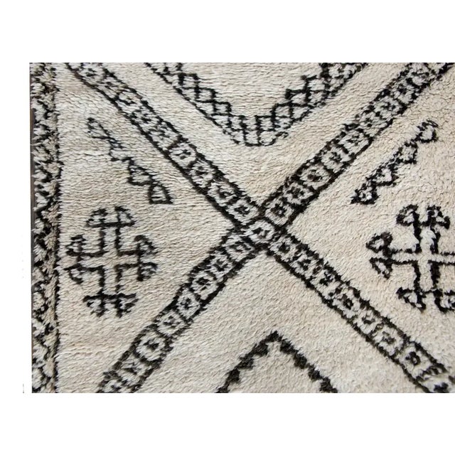 Vintage Mid Century Moroccan Rug For Sale In Chicago - Image 6 of 13