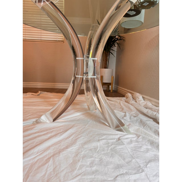 Charles Hollis Jones 1970s Charles Hollis Jones-Inspired 3-Prong Lucite Vintage Dining Table For Sale - Image 4 of 11