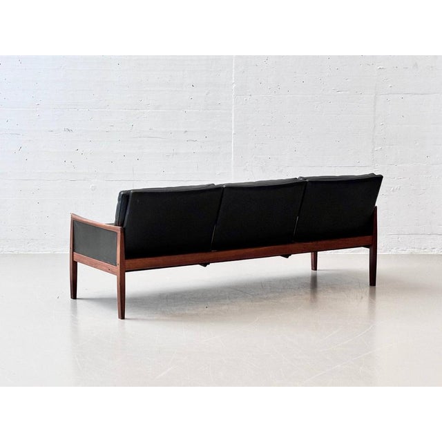 Mid-Century Sofa in Rosewood and Black Cowhide Leather by Hans Olsen for Vatne Møbler For Sale - Image 9 of 18