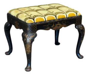 Early 19th Century English Chinoiserie Decorated Footstool With Queen Anne Legs