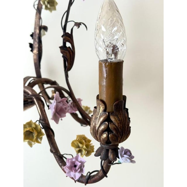 Green Italian Gilt Iron Five-Light Chandelier with Porcelain Flowers, 1930 For Sale - Image 8 of 18