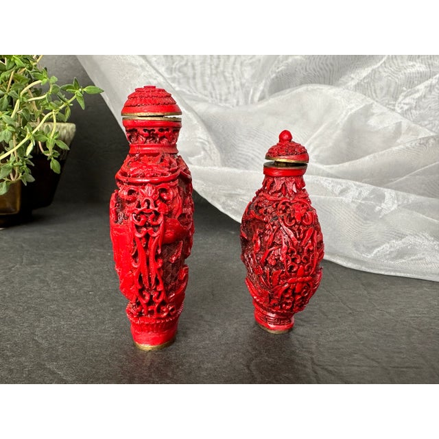 Antique Chinese Cinnabar Snuff Bottles Set of 2 For Sale In New York - Image 6 of 13