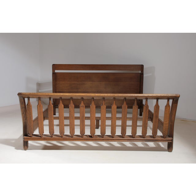 Mid-Century Modern Bed Frame in Oak by Guillerme et Chambron for Votre Maison, 1970s For Sale - Image 3 of 12