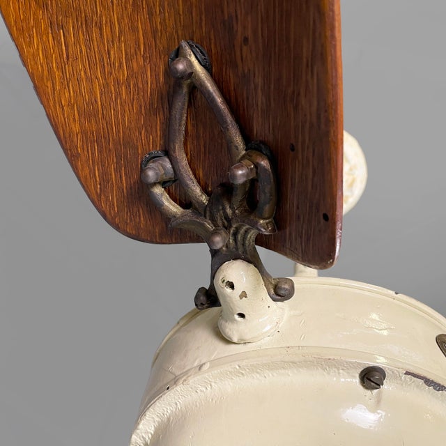 Mid-Century Modern Italian Beige Metal and Wood Marelli Ceiling Fan from Casablanca, 1999 For Sale - Image 10 of 18