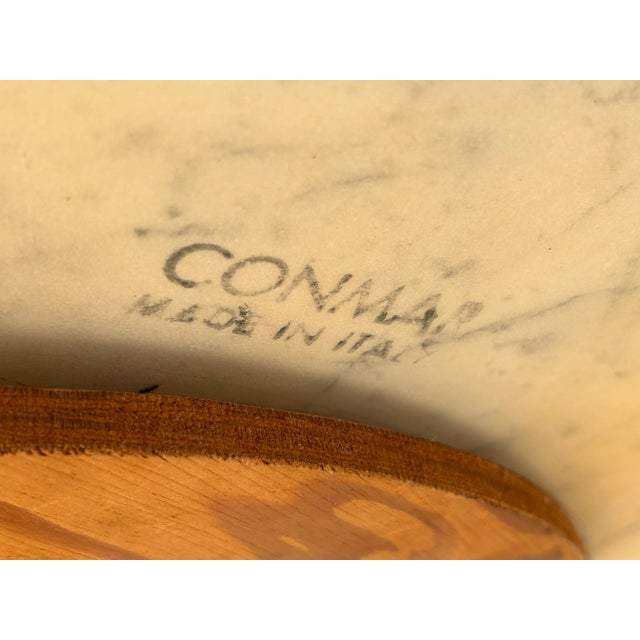 1960s Conmar Italian Hollywood Regency Coffee Table With Carrara Marble Top | Hand-Carved Giltwood Acanthus Pedestal | Made in Italy For Sale - Image 9 of 15
