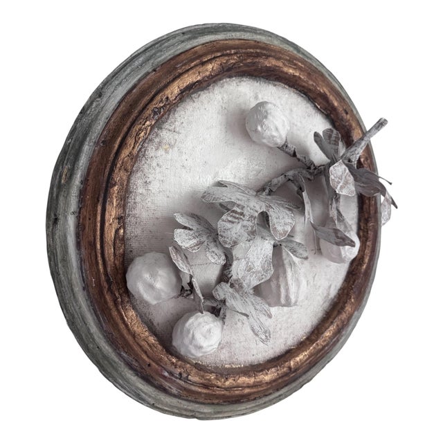 Traditional Paper Mache Fig Branch in Cartapesta Round Frame For Sale - Image 3 of 9