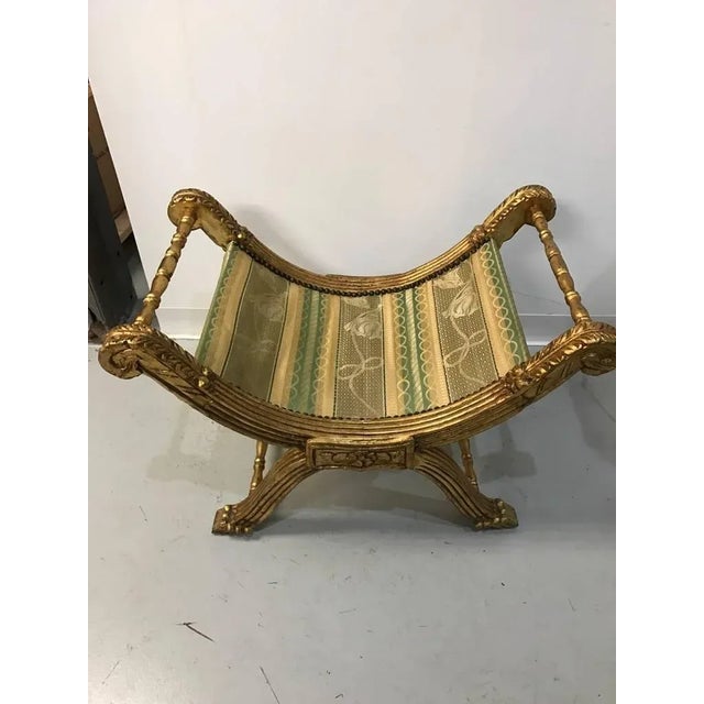 Late 20th Century Giltwood Bench with Pillow and Nailheads For Sale In New York - Image 6 of 8