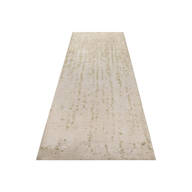 2010s Contemporary Beige Green Runner Geometric Floral Silk Rug by Rug & Kilim For Sale - Image 5 of 7