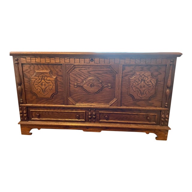 Vintage Cedar Lined Hope Chest For Sale