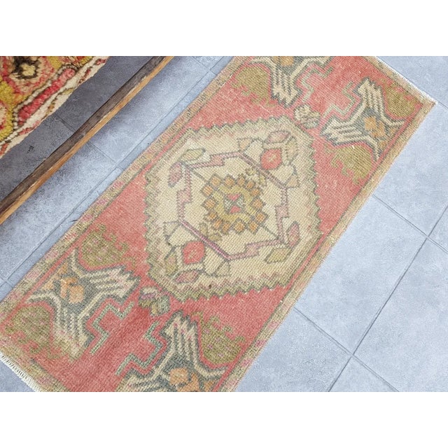 1950s Hand Knotted Turkish Rug For Sale - Image 6 of 9