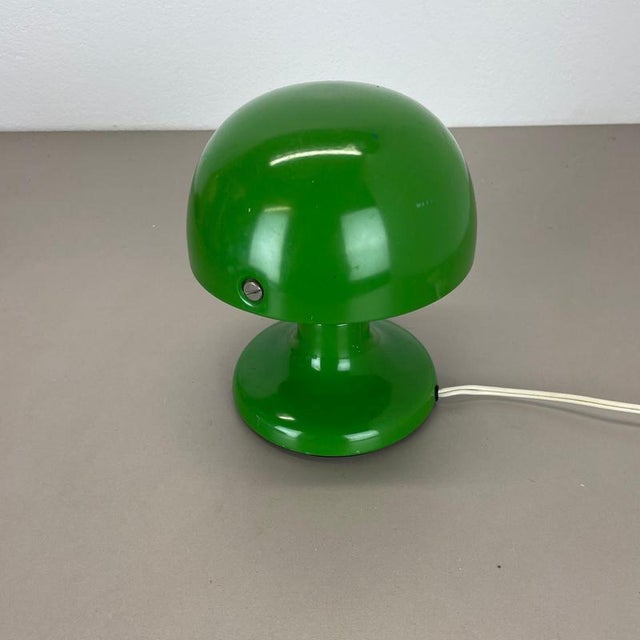 1970s Green Junker Table Lamp by Afra & Tobia Scarpa for Flos, Italy, 1970 For Sale - Image 5 of 18