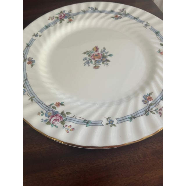 Late 20th Century Minton Chartwell Fine Bone China Plates (6) For Sale In Greensboro - Image 6 of 6