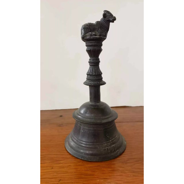 Brown Mid 20th Century Indian Hindu Bronze Ghanta Nandi the Bull Handle Ritual Hand Bell For Sale - Image 8 of 10