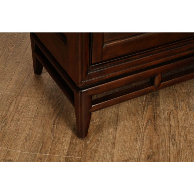 Thomasville Contemporary Display Cabinet For Sale - Image 16 of 18