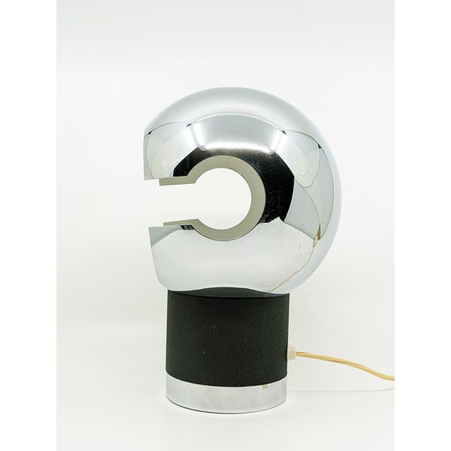 Space Age Italian Chrome Plated and Black Metal Table Lamp, 1960s For Sale - Image 4 of 11