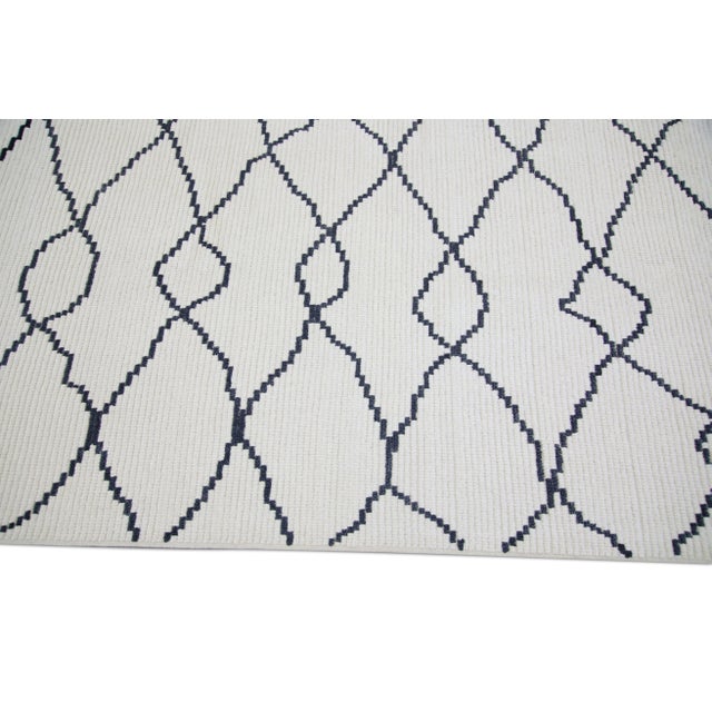 2010s Handmade White Geometric Turkish Tulu Rug 7'10" X 10'7" For Sale - Image 5 of 9