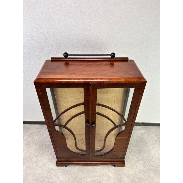 Small Art Deco Display Cabinet in Walnut, 1930s For Sale - Image 3 of 14