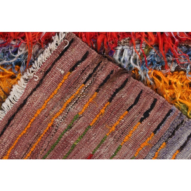 Vintage Tulu Shag Rug in Multicolor Geometric Pattern, High-Low Pile For Sale In New York - Image 6 of 7