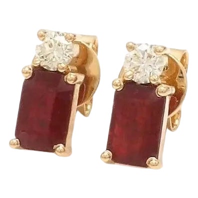 1.24 cts Natural ruby and 0.21 diamond earrings in 14k gold For Sale