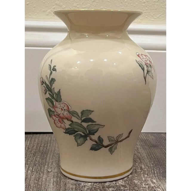 American 1980s Lenox Serenade Floral Vase For Sale - Image 3 of 6