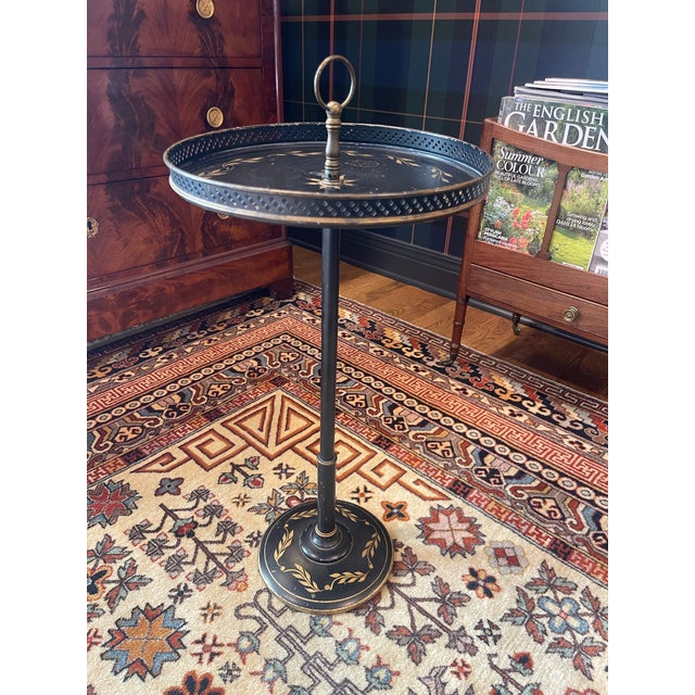 Charming Vintage, Weighted Metal Painted Butler’s Caddy/Cocktail Tray For Sale In Indianapolis - Image 6 of 9