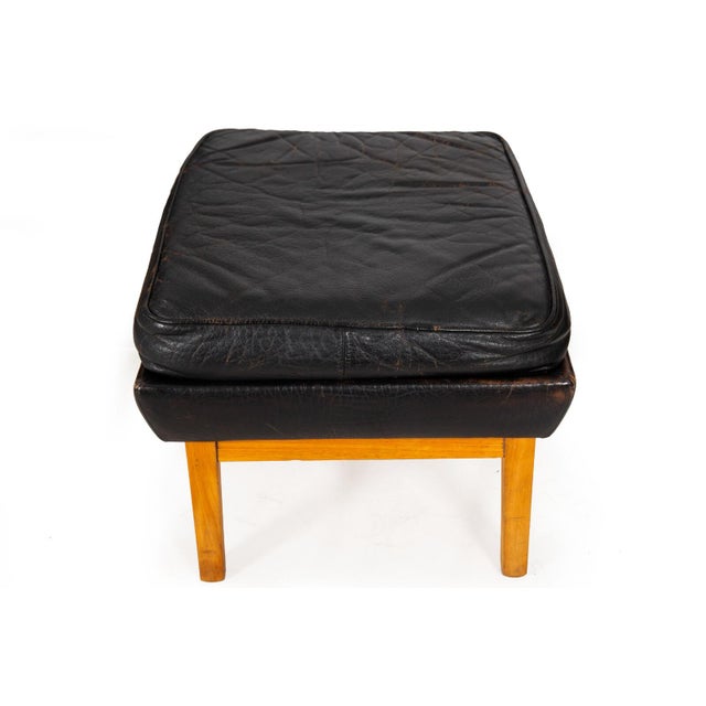 Pair of Mogens Hansen Mh195 Black Leather Armchairs With Ottoman Stool For Sale - Image 6 of 18