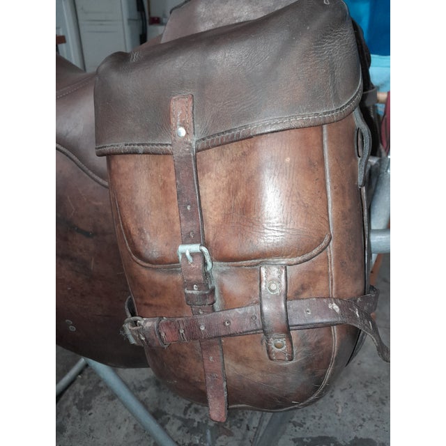 Campaign Vintage 1940s Cavalry Leather Saddle For Sale - Image 3 of 5
