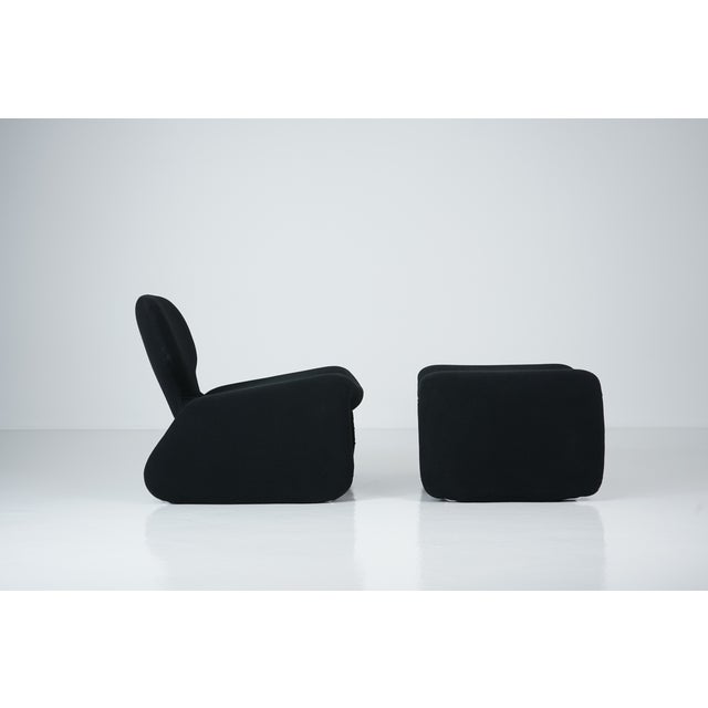 Mid-Century Modern Set of Model Djinn Chair and Ottoman by Olivier Mourgue for Airborne, 1980s For Sale - Image 3 of 10