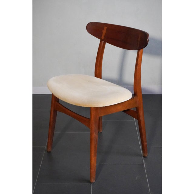 Cream CH30 Chairs by Hans J. Wagner for Carl Hansen, 1960s, Set of 4 For Sale - Image 8 of 18