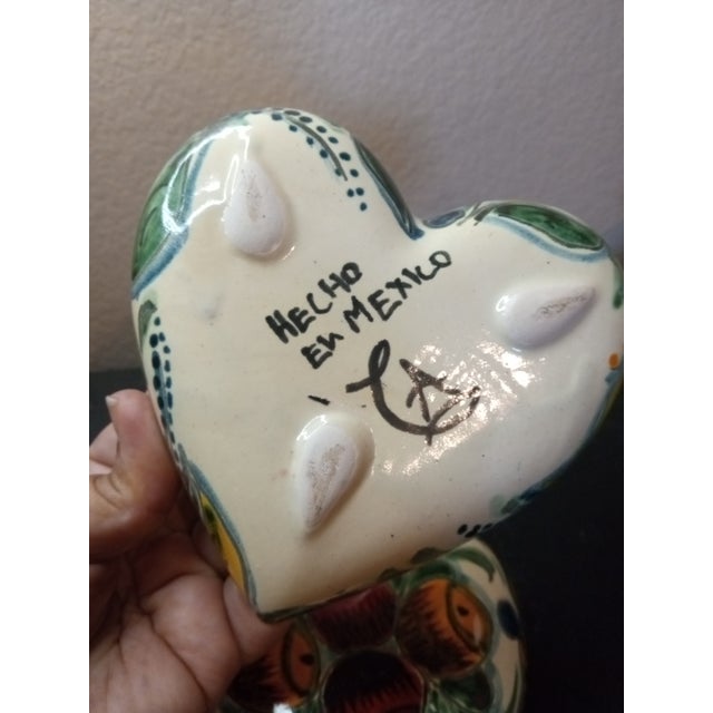 1980s 1980s Exquisite Hand Painted Talavera Mexican Folk Art Heart Shaped Trinket Box For Sale - Image 5 of 6