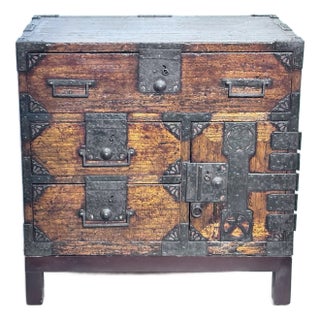 Japanese Edo Period Chestnut Tansu, Circa 1840 For Sale