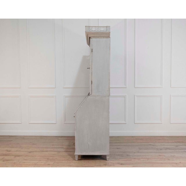 Late 18th-Century Scandinavian Two-Part Secretary, Circa 1790 For Sale - Image 9 of 17