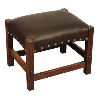 Gustav Stickley Antique Arts and Crafts Mission Oak And Leather Footstool For Sale