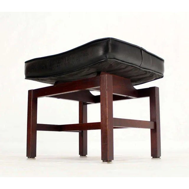 Jens Risom Design Mid-Century Modern Risom Upholstered Walnut Bench For Sale - Image 4 of 11