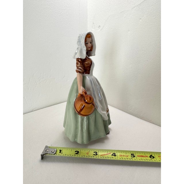 Vintage Royal Doulton Figurine ~ “The Milkmaid” ~ Hn 2057 For Sale - Image 12 of 12