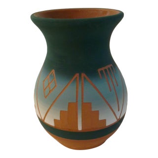 Vintage Southwestern Navajo Redware Pottery Vase For Sale