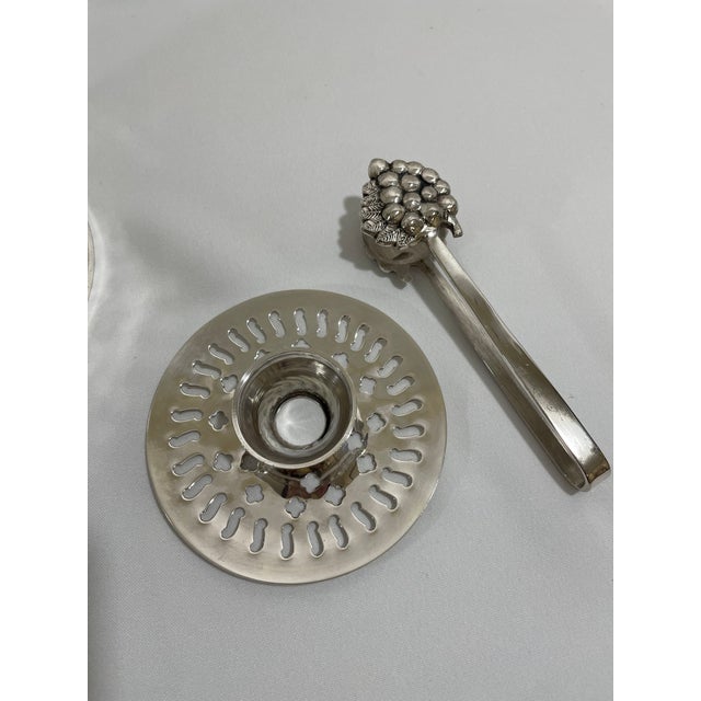 1970s Italian Silverplated Grape Motif Ice Bucket With Drain and Tongs For Sale - Image 13 of 18