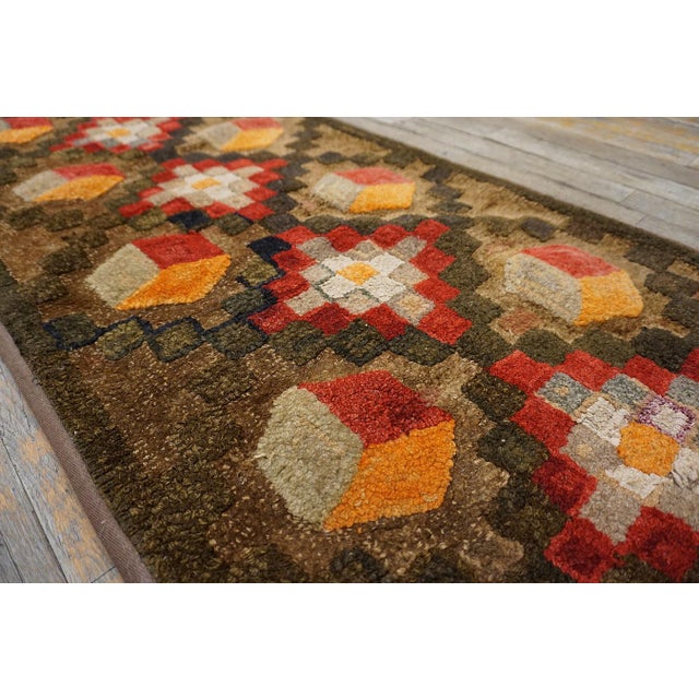 1920s Brown Diamond Folk Art Antique American Hooked Rug 1'10" X 14' Hand Knotted Cotton Wool Carpet For Sale - Image 4 of 11